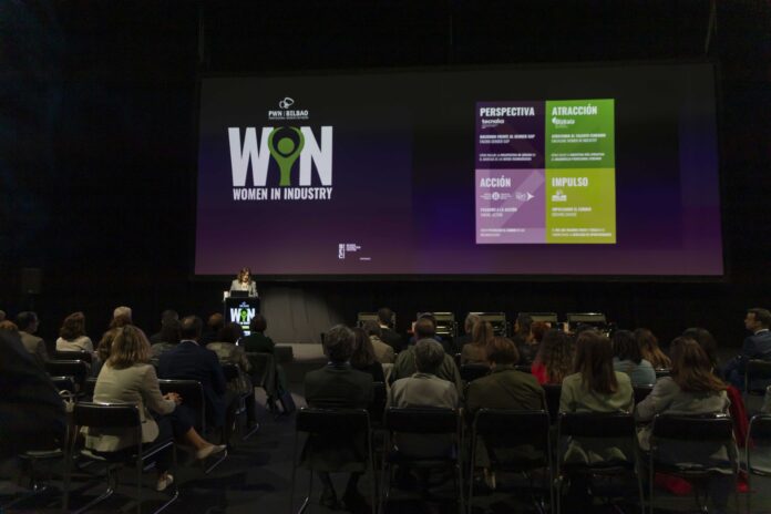 Industria y tecnología, una oportunidad para la carrera profesional de las mujeres 2