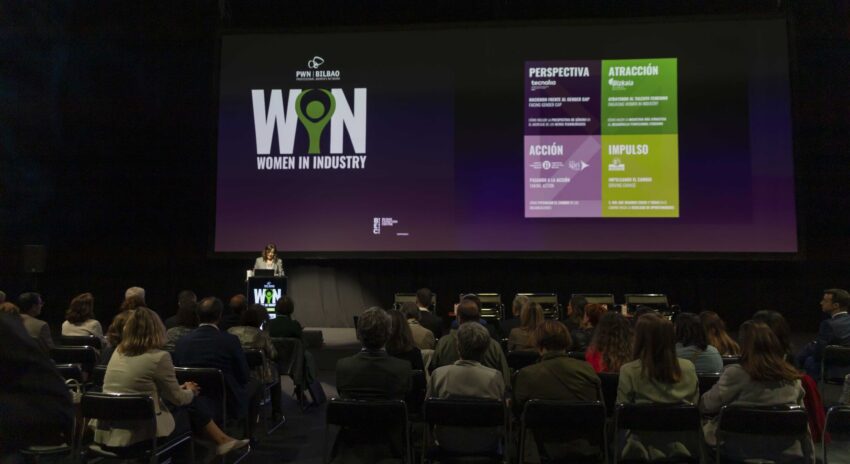 LA INDUSTRIA Y TECNOLOGÍA, UNA OPORTUNIDAD PARA LA CARRERA PROFESIONAL DE LAS MUJERES