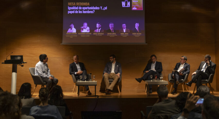 MESA REDONDA: “DE LA SENSIBILIZACIÓN A LA ACCIÓN, LA VISIÓN DE LOS CEOS”